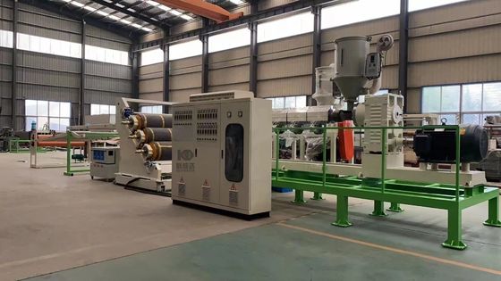 Single Conical PE Sheet Extruder Single Screw Extruder Machine 150 ~ 200kg/H