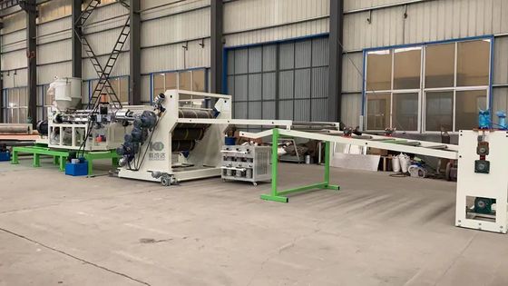 Single Conical PE Sheet Extruder Single Screw Extruder Machine 150 ~ 200kg/H
