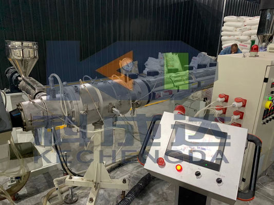 UPVC HDPE water drainage / water supply pipe extruder machine production line